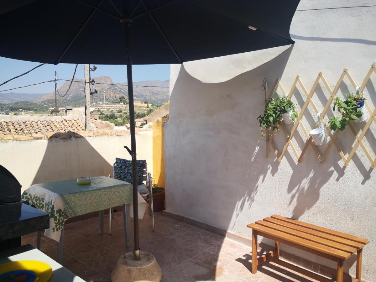דירות Casa En El Centro Del Pueblo De פינסטראט מראה חיצוני תמונה
