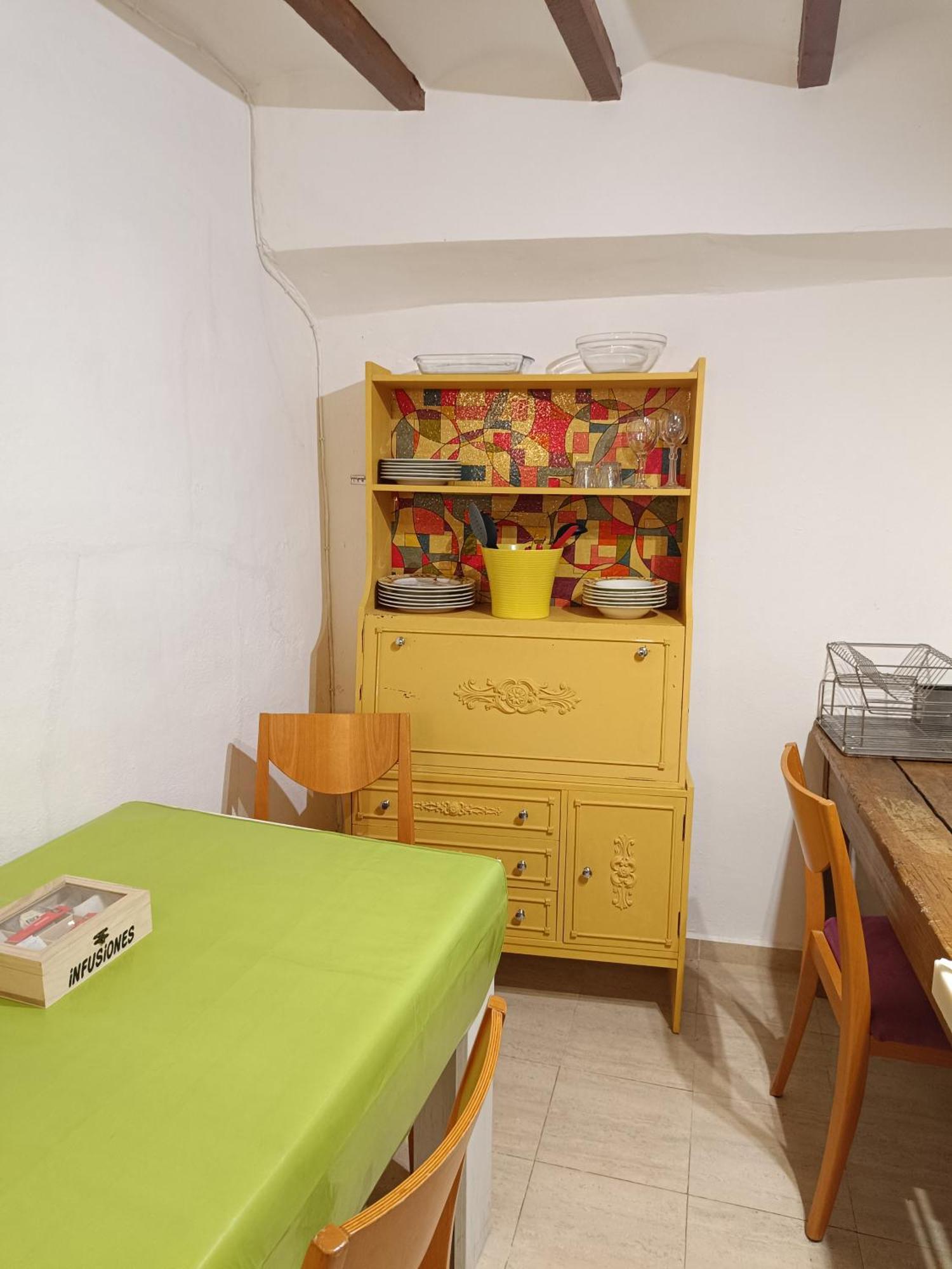 דירות Casa En El Centro Del Pueblo De פינסטראט מראה חיצוני תמונה